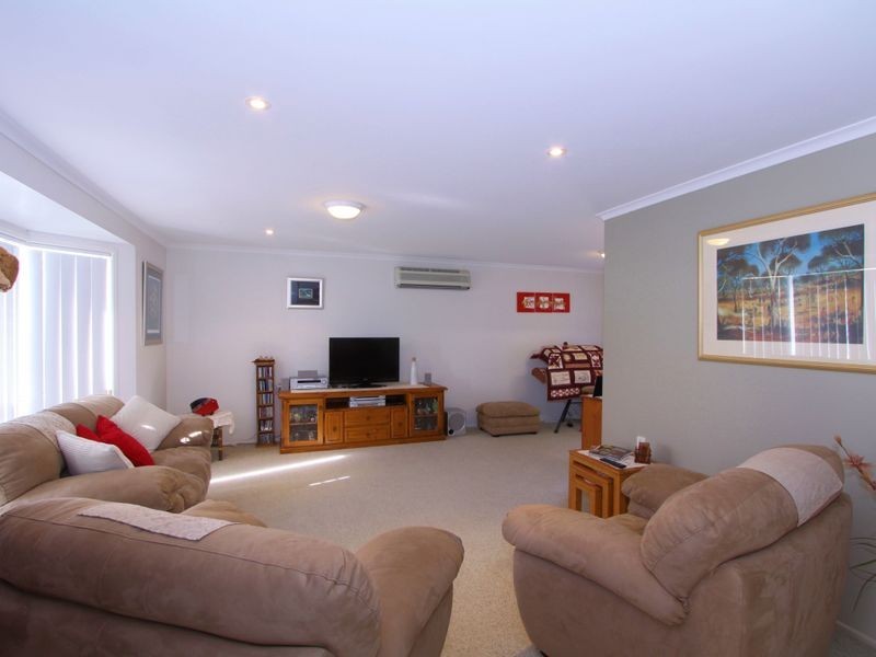 43 Bargara Lakes Drive, Bargara QLD 4670