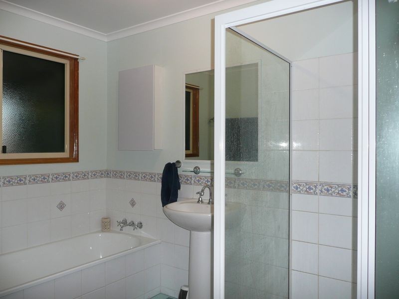 24 Shoreline Crescent, Bargara QLD 4670