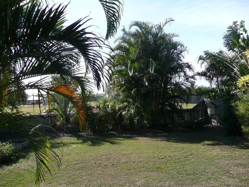 24 Shoreline Crescent, Bargara QLD 4670