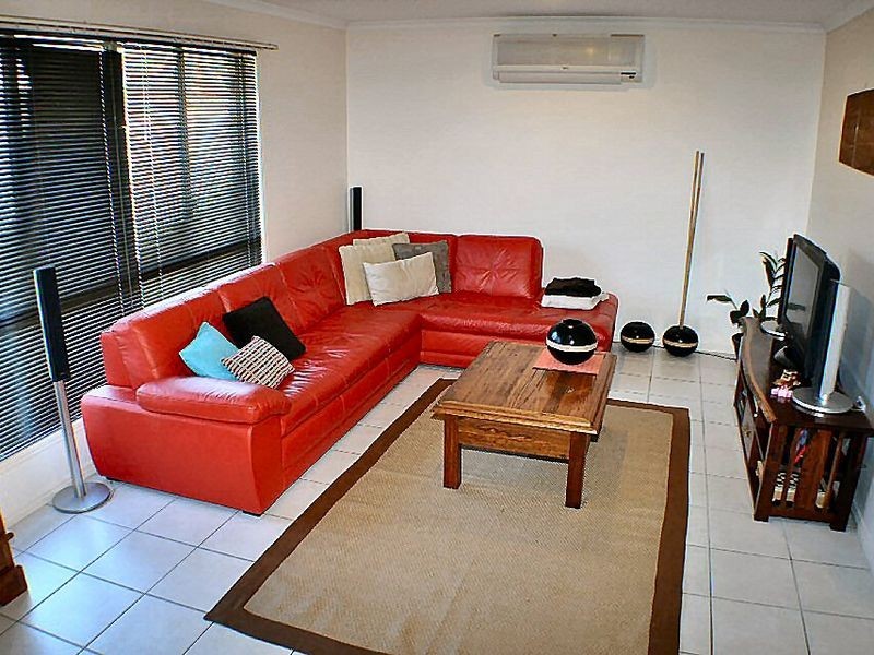71 Barolin Esplanade, Coral Cove QLD 4670