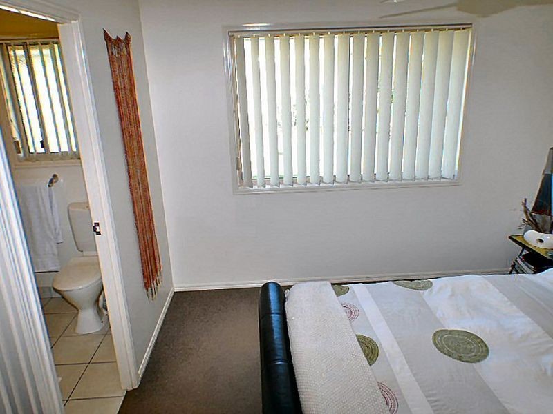 71 Barolin Esplanade, Coral Cove QLD 4670