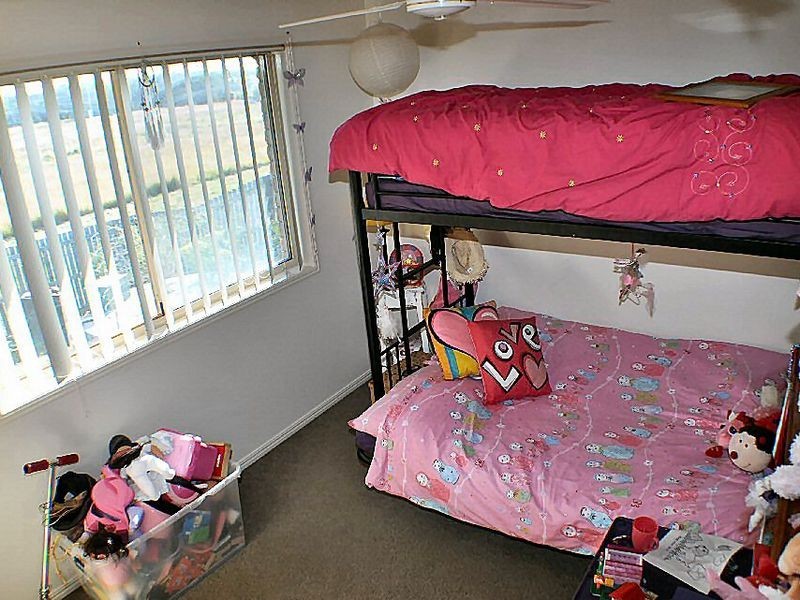 71 Barolin Esplanade, Coral Cove QLD 4670