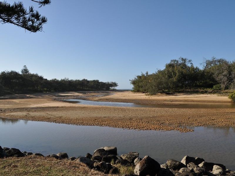 71 Barolin Esplanade, Coral Cove QLD 4670