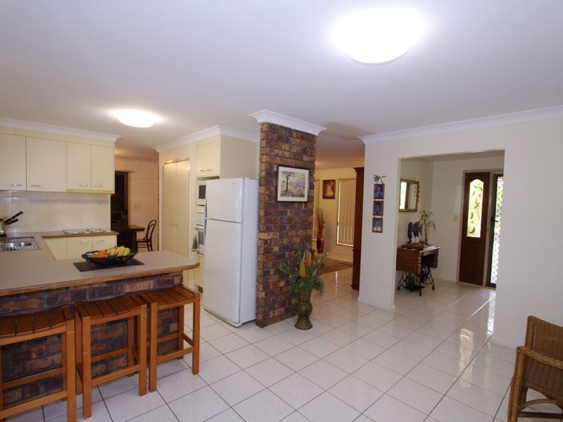 11 Polo Place, Branyan QLD 4670