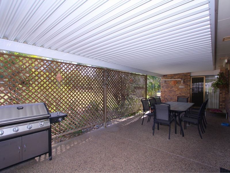 11 Polo Place, Branyan QLD 4670