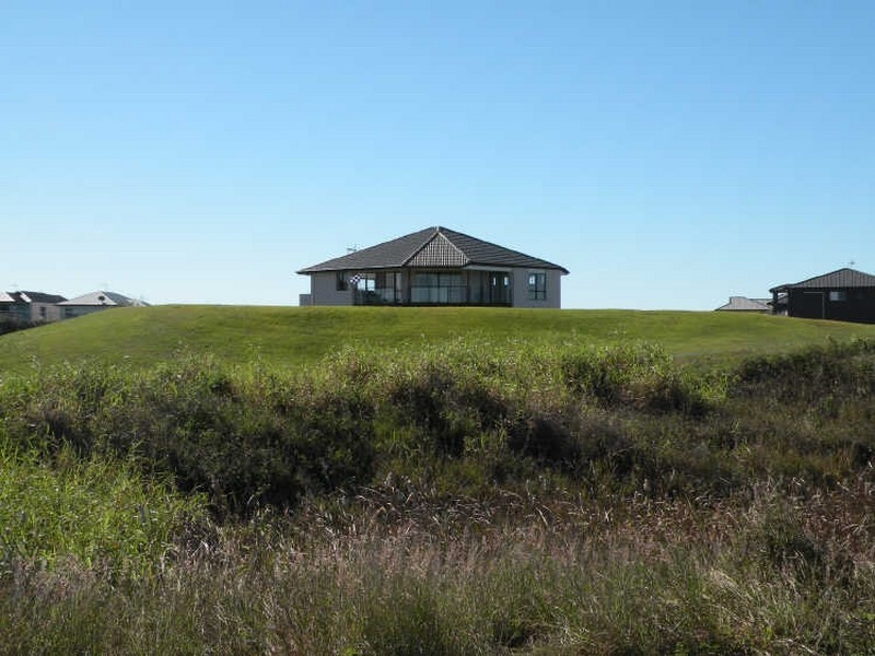 181 Barolin Esplanade, Coral Cove QLD 4670