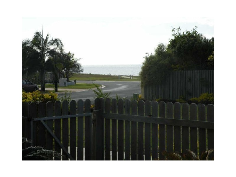 Coral Cove QLD 4670