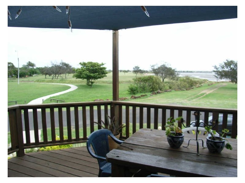 16 Kelly Street, Burnett Heads QLD 4670