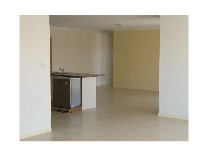 223 Barolin Esplanade, Coral Cove QLD 4670