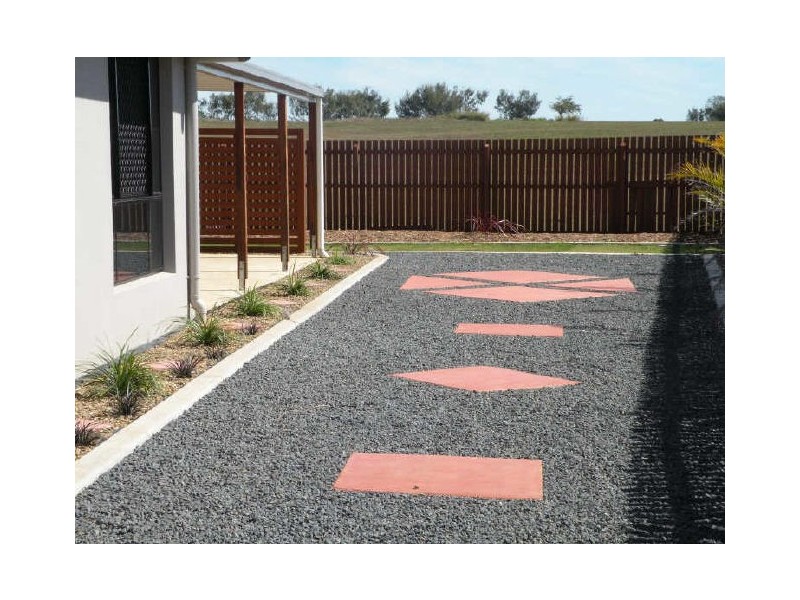 223 Barolin Esplanade, Coral Cove QLD 4670