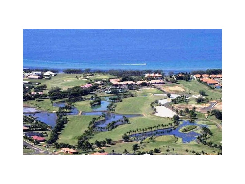 6 Tulipwood Place, Coral Cove QLD 4670