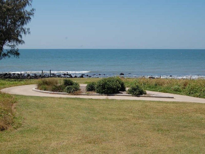 1, 7 McCallum Close, Coral Cove QLD 4670