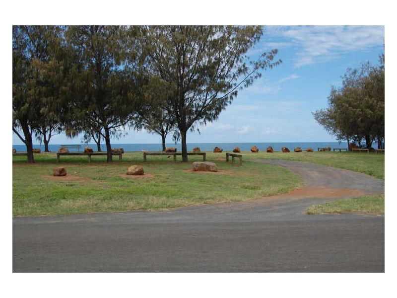 48 Bisdee Street, Coral Cove QLD 4670