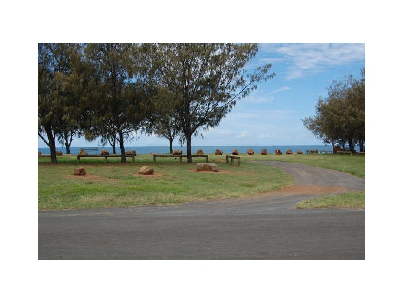 17 Belmonte Drive, Coral Cove QLD 4670