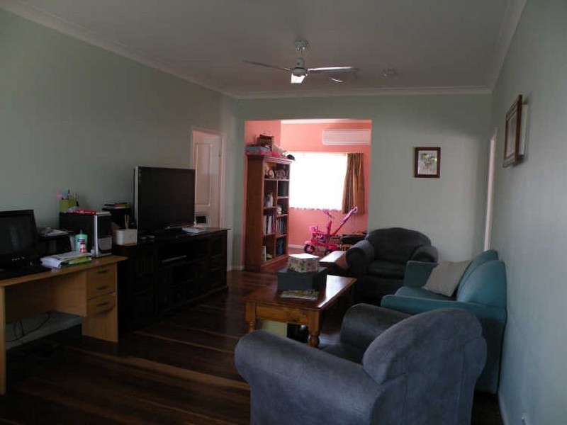 25 Holland Street, Bargara QLD 4670
