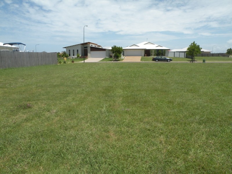 40 Bisdee Street, Coral Cove QLD 4670