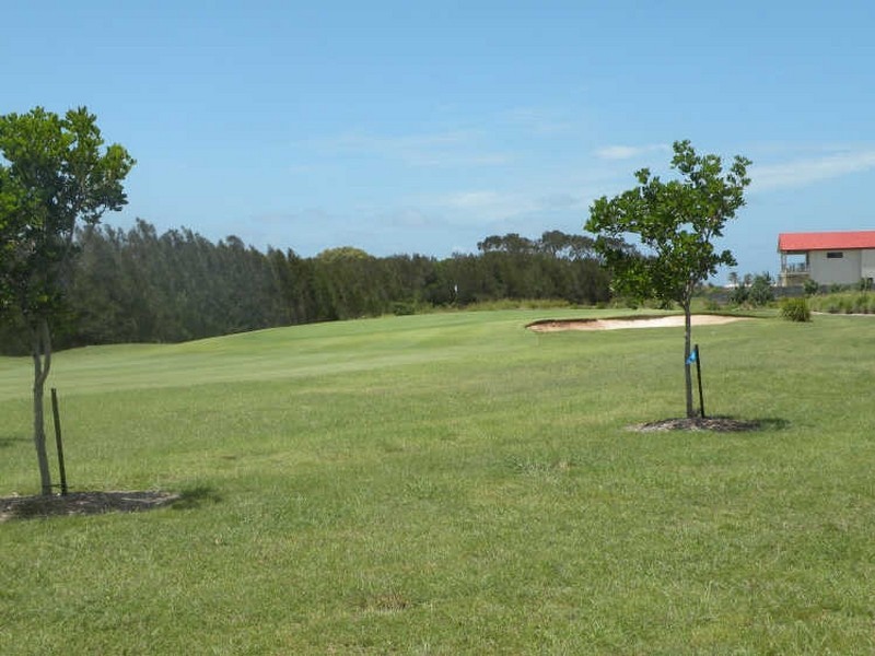 40 Bisdee Street, Coral Cove QLD 4670