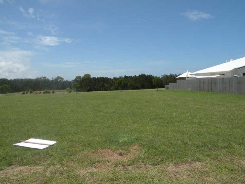 40 Bisdee Street, Coral Cove QLD 4670