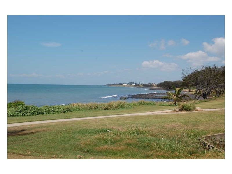 10 Blake Close, Coral Cove QLD 4670