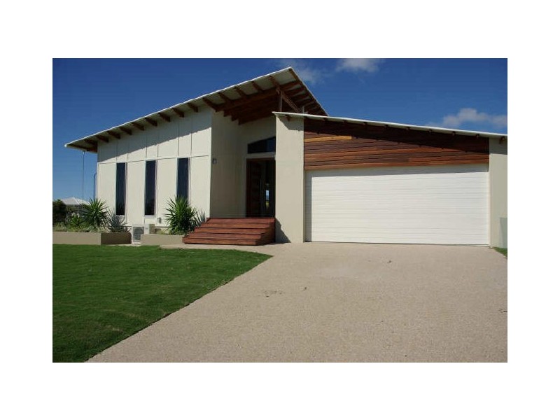 Coral Cove QLD 4670