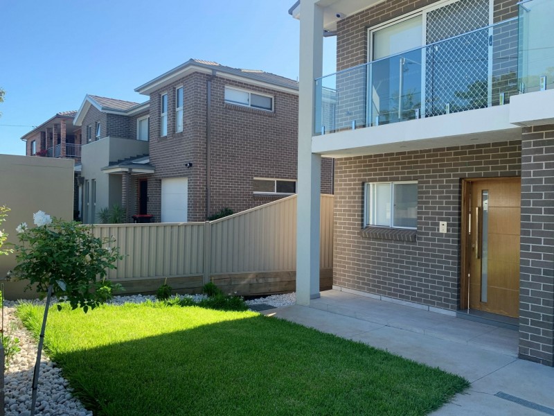 1/106 Taylor Street, Condell Park NSW 2200