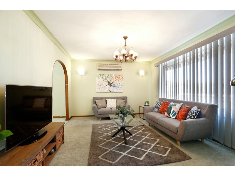 8 Wendy Avenue, Georges Hall NSW 2198