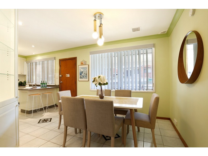 8 Wendy Avenue, Georges Hall NSW 2198