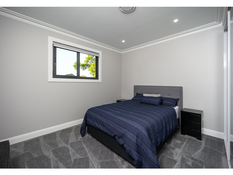 54 Endeavour Road, Georges Hall NSW 2198