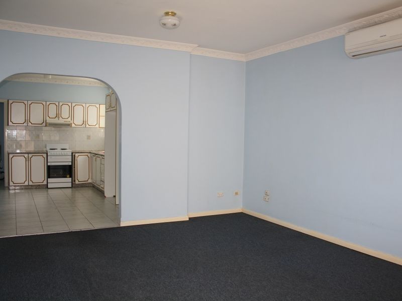 3/33 SIMMAT AVENUE, Condell Park NSW 2200