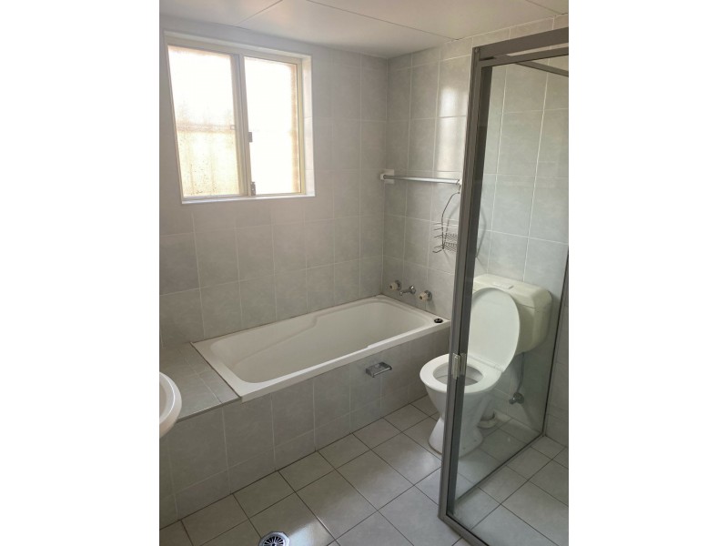 1/34 Reynolds Avenue, Bankstown NSW 2200