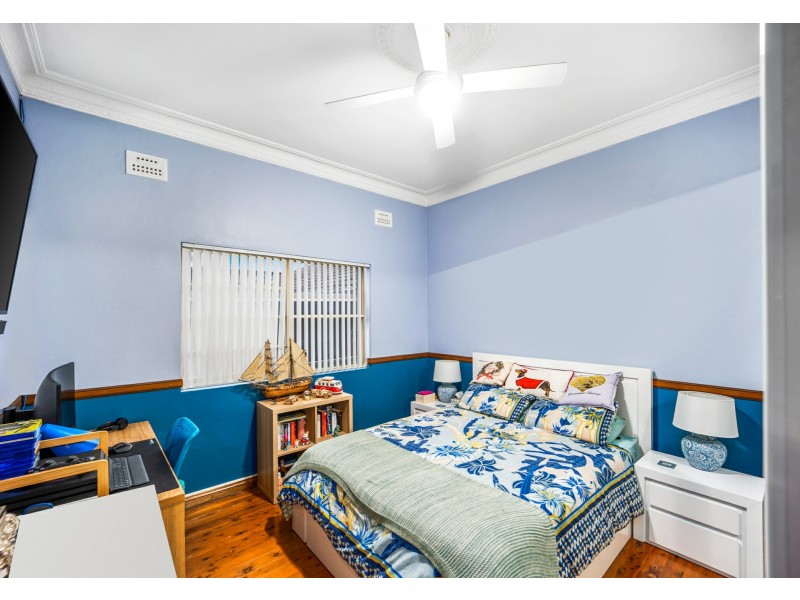 81 Ramsay Road, Picnic Point NSW 2213