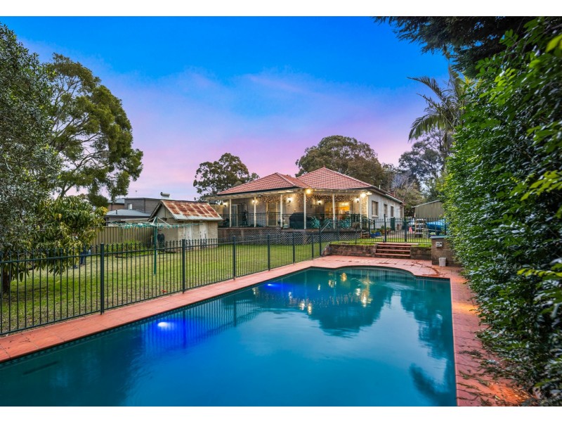 81 Ramsay Road, Picnic Point NSW 2213