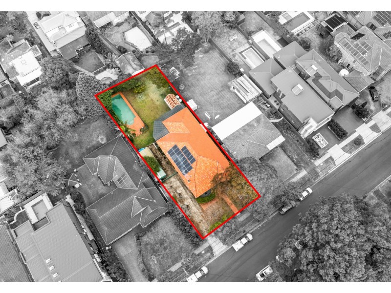 81 Ramsay Road, Picnic Point NSW 2213