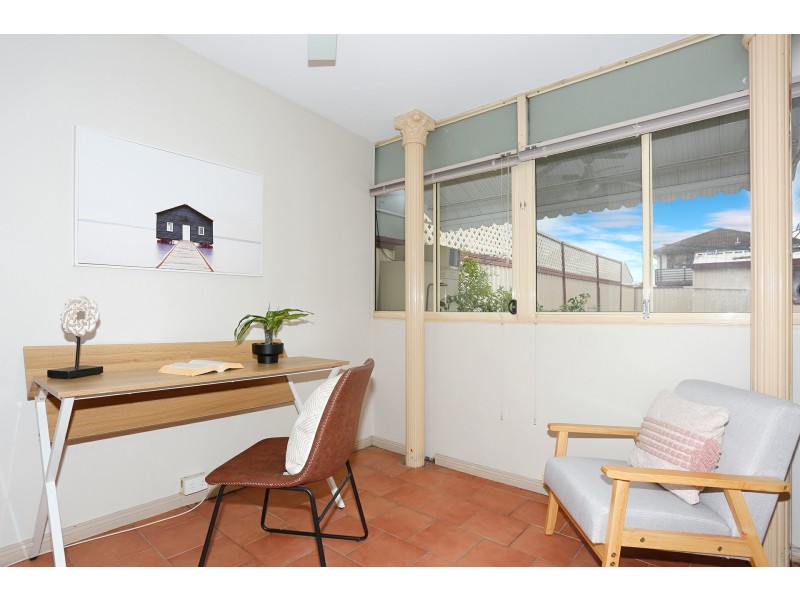 2/75 Chaseling Street, Greenacre NSW 2190