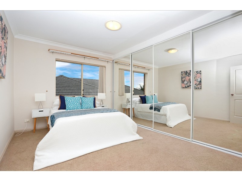 2/75 Chaseling Street, Greenacre NSW 2190
