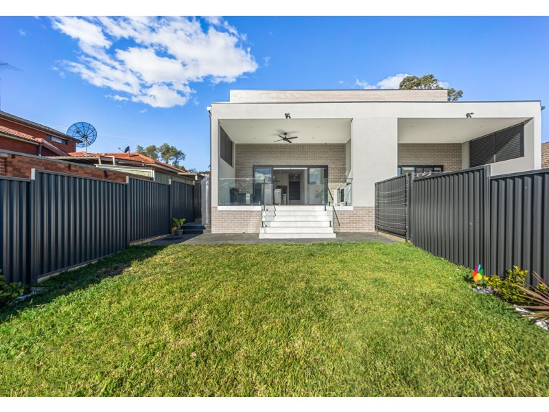 14 Wren Street, Condell Park NSW 2200