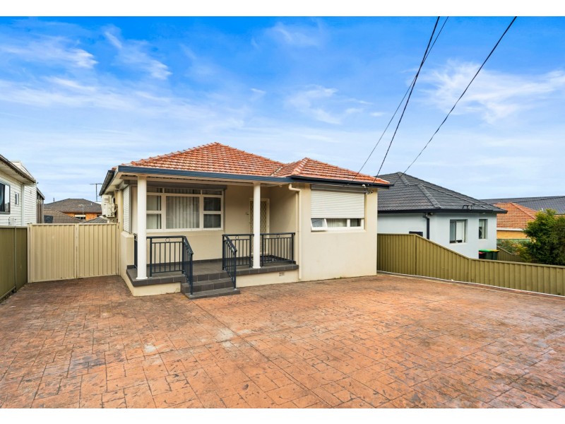 4 Cragg Street, Condell Park NSW 2200