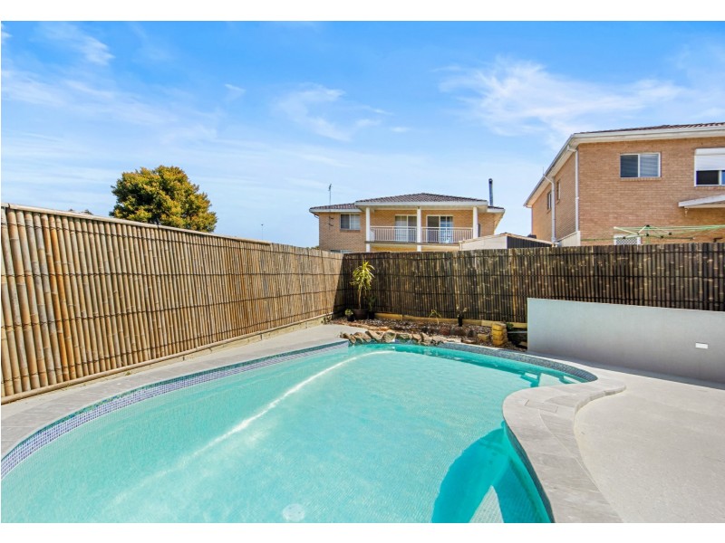 11 Amber Place, Bass Hill NSW 2197