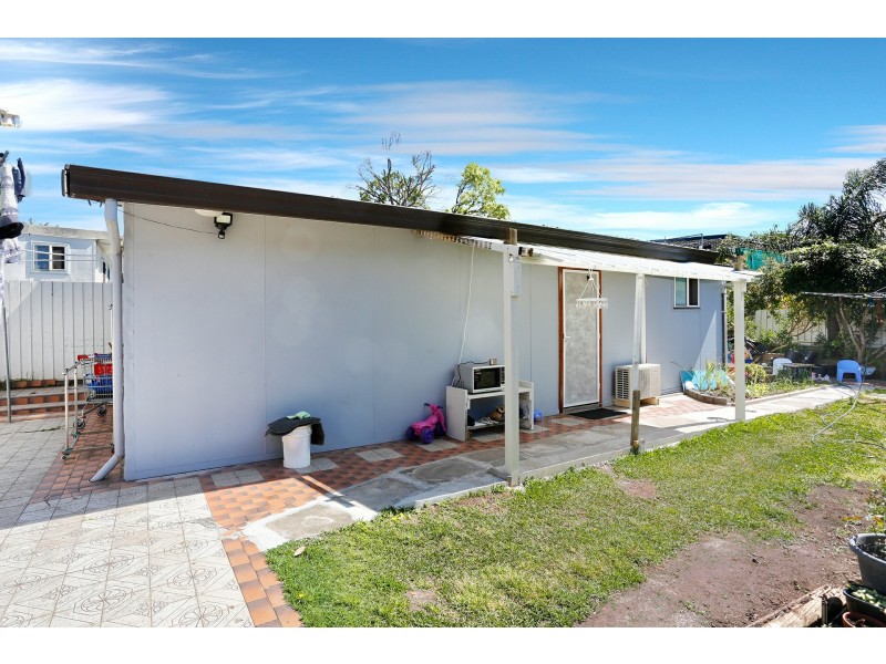 35 Eldridge Rd, Bankstown NSW 2200