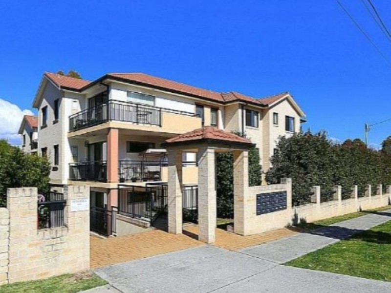15/8-10 Melanie Street, Bankstown NSW 2200