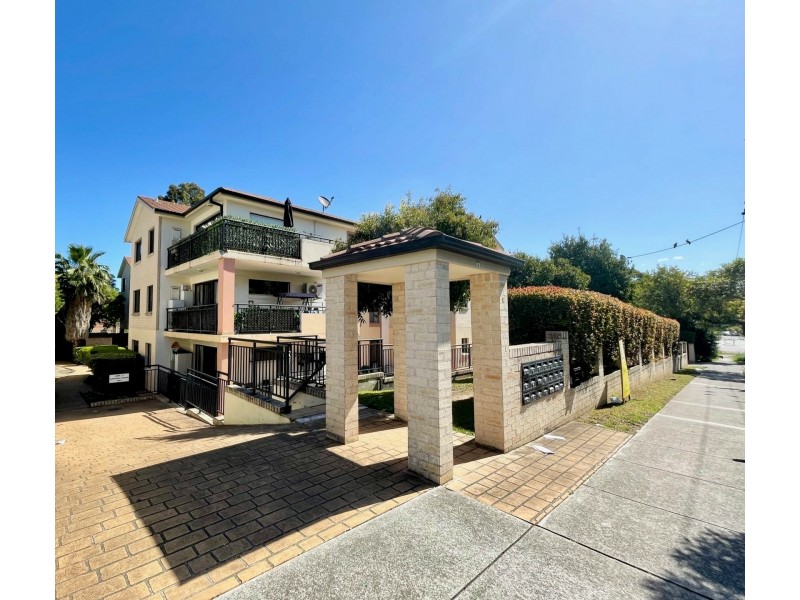 15/8-10 Melanie Street, Bankstown NSW 2200