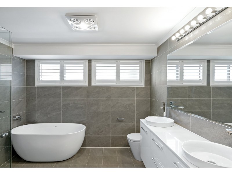 3 Kalana Close, Moorebank NSW 2170