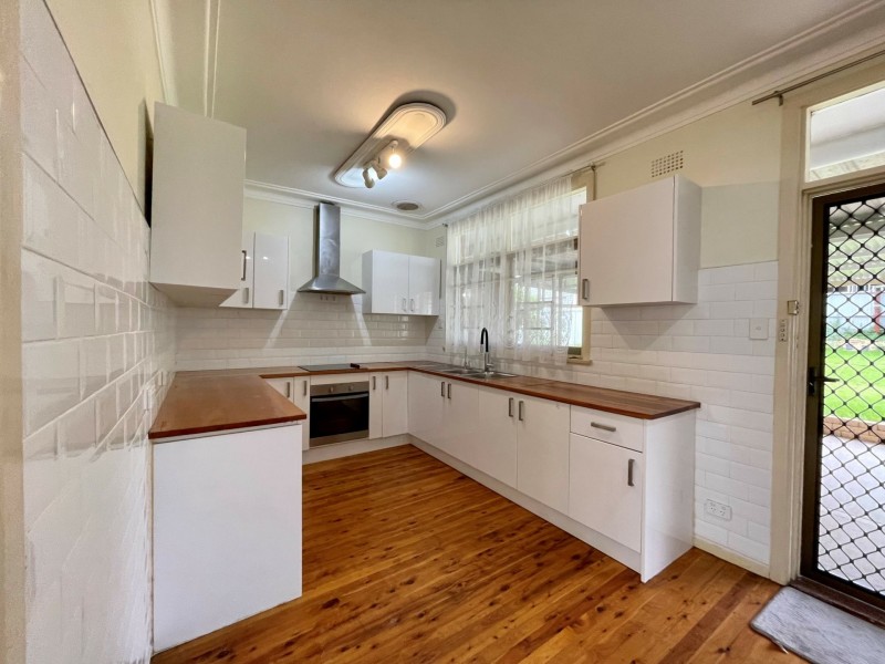 19A Railway Parade, Condell Park NSW 2200