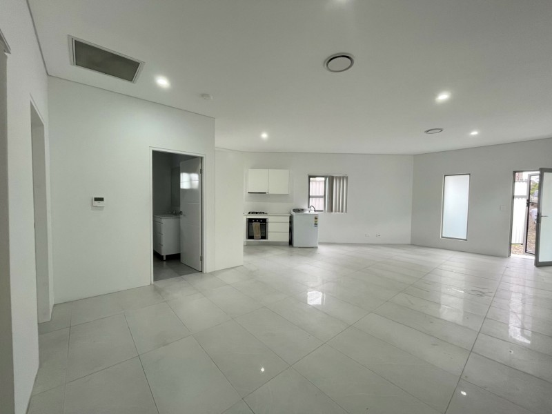1/75 Railway Parade, Condell Park NSW 2200