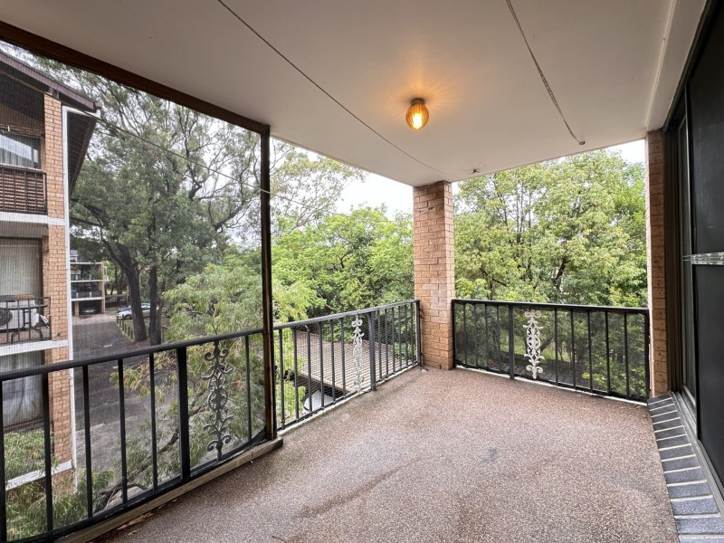 4/33-35 Sir Joseph Banks Street, Bankstown NSW 2200