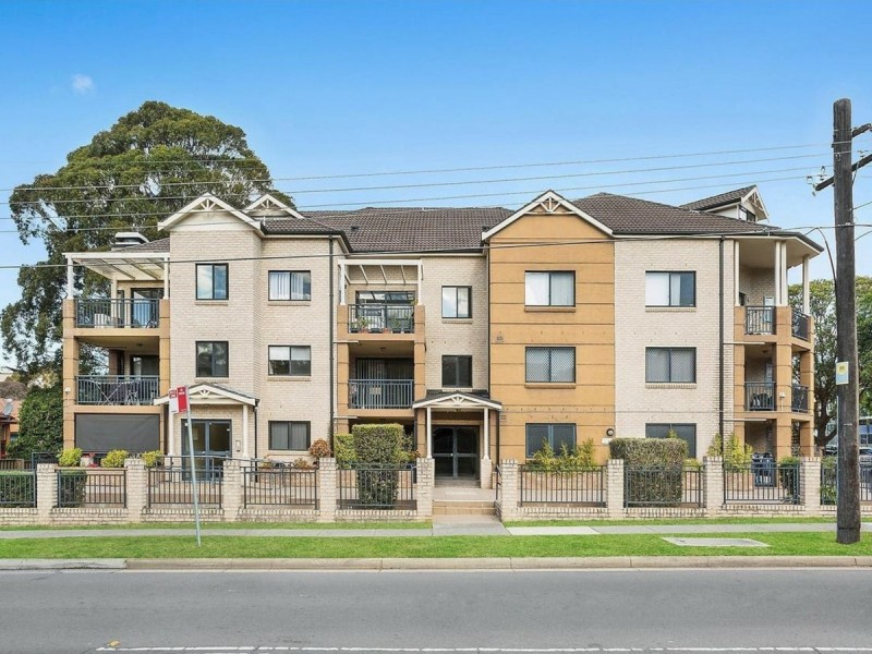 8/41 Cairds Avenue, Bankstown NSW 2200