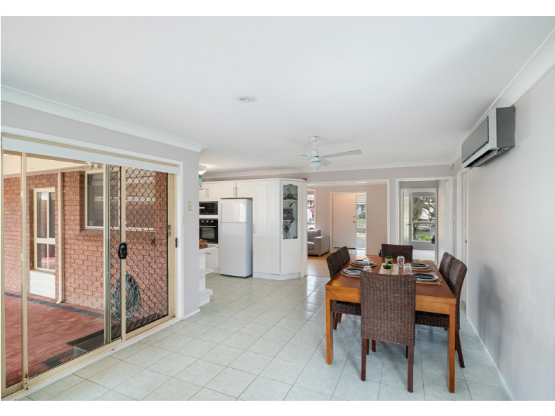 9 Diamontina Avenue, Kearns NSW 2558