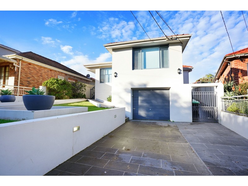 31 Noble Avenue, Punchbowl NSW 2196