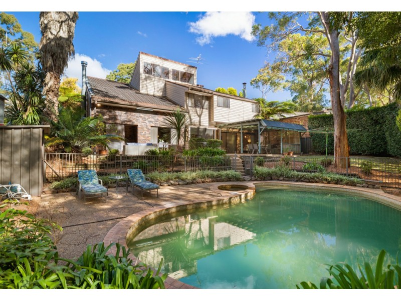 1 Cato Place, Illawong NSW 2234