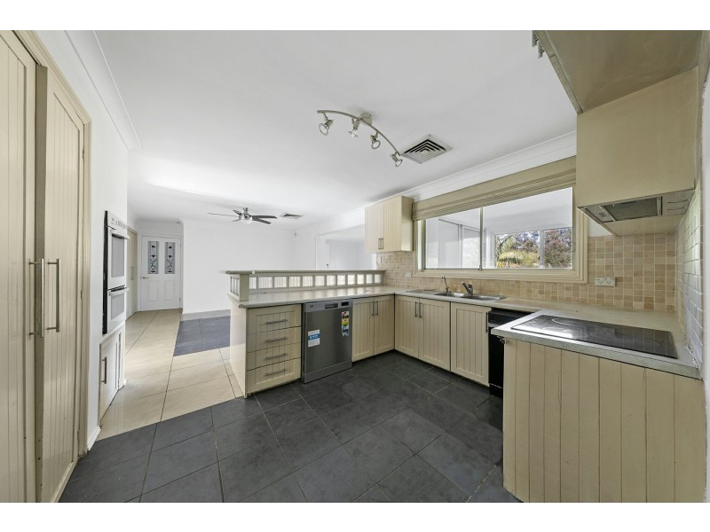 100 Renton Avenue, Moorebank NSW 2170